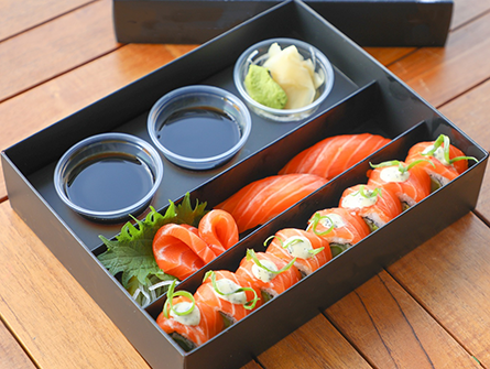Sushi Box Food Boxes With Sauce